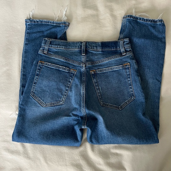 A&F the ultra high rise straight leg distressed denim - 28 - Picture 2 of 8